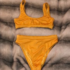 High waisted orange bikini 👙 🍊